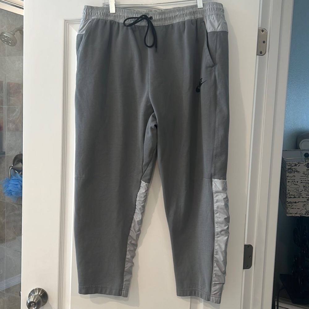 Nike joggers